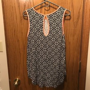 PaperMoon Black & white Coral tank Keyhole back XL